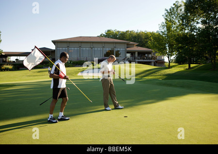Les hommes le golf, Burlington, Ontario, Canada Banque D'Images