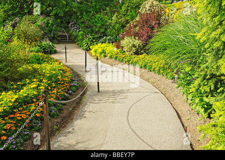 Le Quarry Gardens sont populaires avec les habitants et les touristes qui visitent le parc Queen Elizabeth Vancouver Banque D'Images