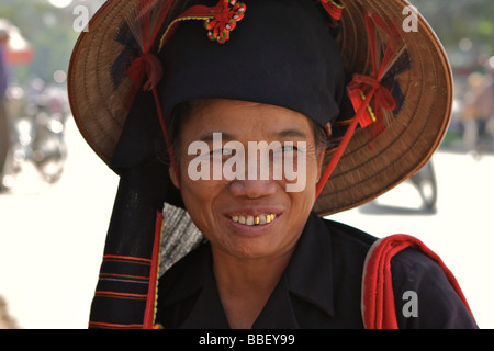 Portrait de femme hmong noir à Dien Bien Phu Banque D'Images