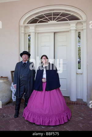 Vacherie Louisiane Tour guides vêtus de costumes à la plantation d'Oak Alley restauré Banque D'Images