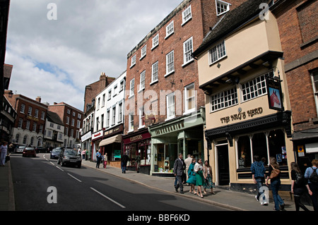 Vues de Shrewsbury et des rues commerçantes et des signes Banque D'Images