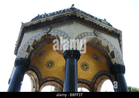 La fontaine allemande près de l'Hippodrome d'Istanbul est un cadeau de l'empereur Guillaume II d'Allemagne. Banque D'Images