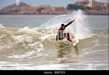 La Chine, la Province de l'île de Zhoushan, Zejiang, surf, Xavier Leroy (FRA) Banque D'Images