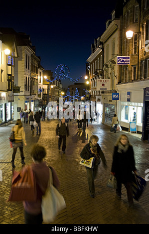 Vues de Shrewsbury et des rues commerçantes et des signes Banque D'Images