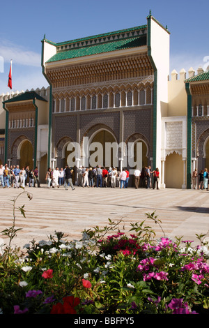 Afrique, Afrique du Nord, Maroc, Fes, Fès el-Jdid, la Place des Alaouites, Dar El Makhzen, le Palais Royal Banque D'Images