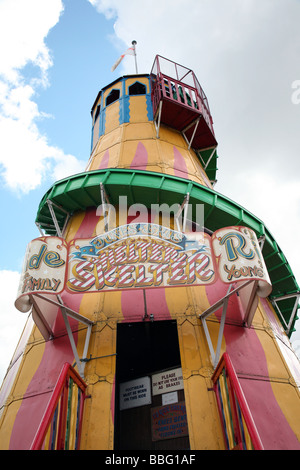 Helter Skelter antique au Black Country Living Museum de W Midlands Banque D'Images