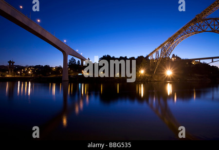 Deux ponts ferroviaires Banque D'Images