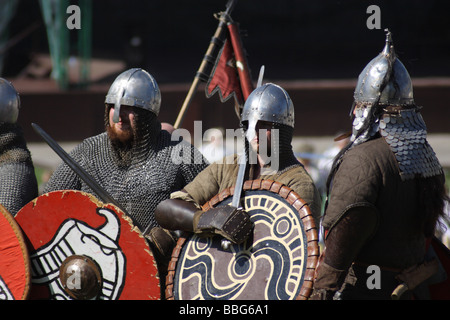 La promulgation d'une bataille médiévale au Château Ogrodzieniec, Pologne. Banque D'Images