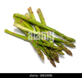 Les asperges découpées sur un fond blanc Banque D'Images