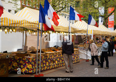 Marché français à St Anns Square Manchester en Angleterre Banque D'Images