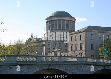 Quatre cours de Dublin de 1785 O'Donovan Rossa bridge Banque D'Images