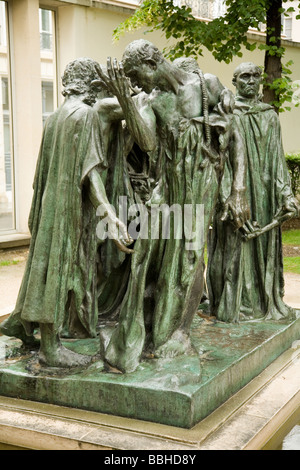 S Rodin Les Bourgeois de Calais la sculpture dans les jardins du Musée Rodin à Paris France Banque D'Images