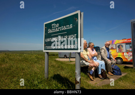 Détails de contact pour les Samaritains autour et dans la fonction téléphone fort à Beachy Head, un célèbre spot du suicide. Banque D'Images