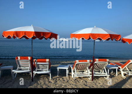 La plage de Juan Les Pins Cote d Azur Sud de la France Banque D'Images