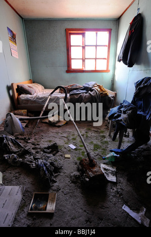 Une maison dans la ville abandonnée d'après l'éruption volcanique Chaiten Banque D'Images