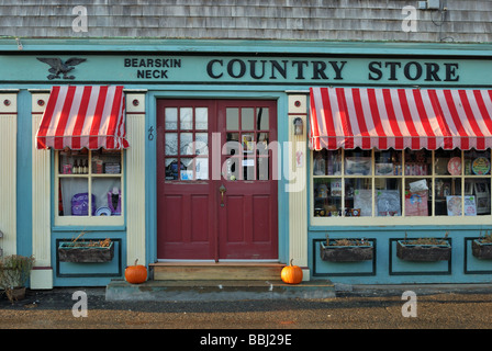 Old country store face à Bearskin neck Rockport Massachusetts Banque D'Images