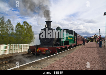 départ du train à vapeur dh Strathspey STEAM Railway AVIEMORE INVERNESSSHIRE Braeriach Gare d'Aviemore scotland cairngorms speyside Way Banque D'Images