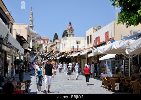 Rue 177, Sygrou, vieille ville, ville de Rhodes, Rhodes, Dodécanèse, Grèce Banque D'Images