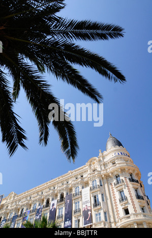 Le Palace Hôtel 'Carlton' ; l'un des hôtels appréciés par des célébrités à Cannes pendant le festival, à Cannes, France. Banque D'Images