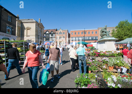 Fleur et Petit Marché français Mai 2009 Bury St Edmunds Banque D'Images