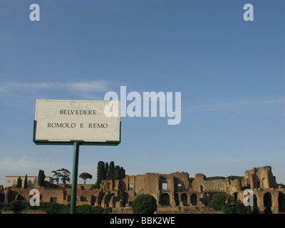 Le mont Palatin vu du Circo Massimo, à Rome Italie Banque D'Images