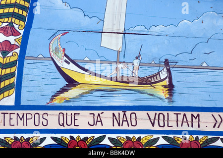 Détail d'un peint moliceiro, Ria de Aveiro, Portugal Banque D'Images