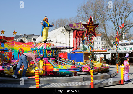 Fahrgeschäft Hamburger Dom Deutschland Fairground ride DOM Hambourg Allemagne Banque D'Images