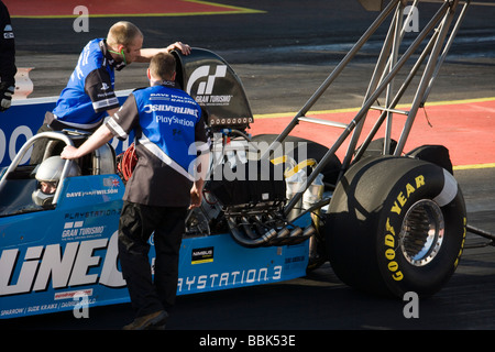 Top Methanol Dragster Outils Silverline entraîné par Dave Wilson à la FIA European Drag Racing Championship à Santa Pod, UK Banque D'Images