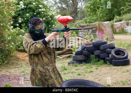 Paintball boy player Banque D'Images