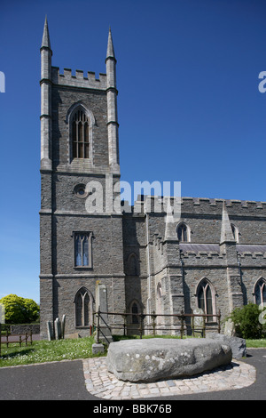 L'église d'irlande église cathédrale de la sainte et indivise trinité et St Patricks pierre tombale downpatrick Banque D'Images