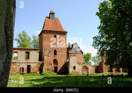 Ruines du château Teutonique dans Szymbark, Warmian-Masurian Voivodeship, Pologne Banque D'Images