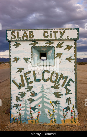 Entrée de Slab City Home à une vaste communauté de squatters près de Niland Californie Banque D'Images