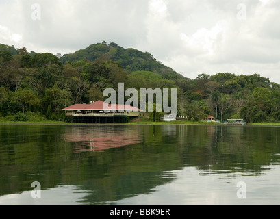 Panama.station touristique dans la rivière Chagres. Banque D'Images