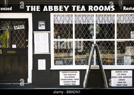 Les salons de thé de l'abbaye, Tewkesbury, Gloucestershire, Royaume-Uni Banque D'Images