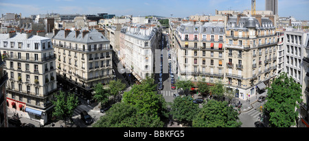 Vue panoramique sur la Place Saint Ferdinand, Paris, France Banque D'Images