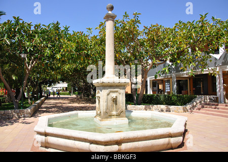 Fontaine de la promenade, Puerto Portals, Portal Nous, Majorque, Îles Baléares, Espagne Banque D'Images