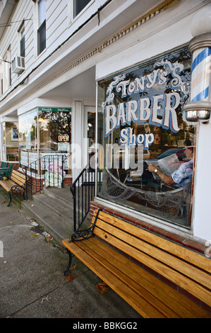 Extérieur de Tony Barber Shop Madison Wisconsin s-NOUS Banque D'Images