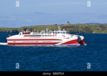 Dh Pentland ferries voyage Catamaran MV Pentalina Orcades dans Hoxa Sound off Stanger Chef Flotta Banque D'Images