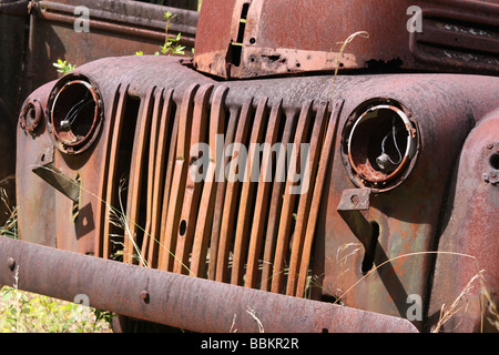 Grill du vieux sud des Etats-Unis d'automobiles rouillées Banque D'Images