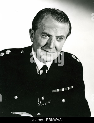 JACK WARNER - UK film et d'un acteur le plus célèbre que PC George Dixon dans la longue série de télévision BBC Dixon of Dock Green Banque D'Images