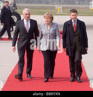 Heribert RECH, ministre de l'intérieur du Bade-Wurtemberg, le chancelier Dr. Angela Merkel et le professeur Joachim Sauer, 60 ans Banque D'Images