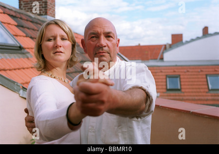 Classe de danse privée sur le balcon, Berlin, Allemagne Banque D'Images