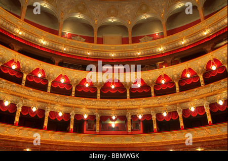 L'Auditorium de l'intérieur de l'opéra théâtre Odessa en Ukraine Banque D'Images