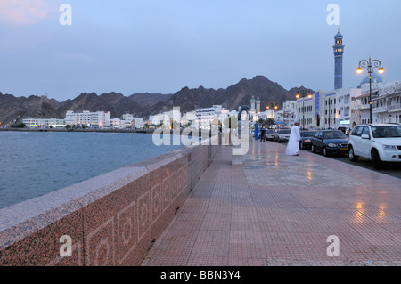 Corniche de Mutrah, Muscat, Sultanat d'Oman, l'Arabie, Moyen-Orient Banque D'Images