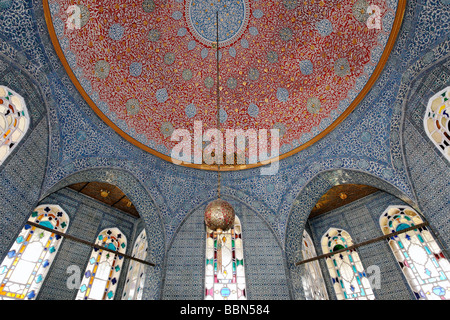 Pavillon de Bagdad de Murad IV, carreaux de faïence avec dôme, le palais de Topkapi, Sarayburnu, Istanbul, Turquie Banque D'Images