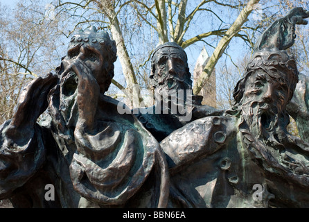 Statue dans le jardin de la cathédrale Domgarten par Zeuner. Après la légende "The Ferryman's Dream', Spire, Rhénanie-Palatinat, Germ Banque D'Images