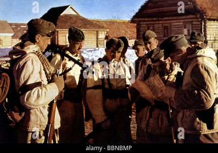 Événements, deuxième Guerre mondiale / seconde Guerre mondiale, Russie 1942 / 1943, Wehrmacht raiding fête en vêtements d'hiver pendant un briefing, vers 1942, Banque D'Images