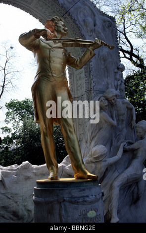 Strauss, Johann II (le Jeune), 25.10.1825 - 3.6.1899, compositeur autrichien, pleine longueur, statue, monument dans le parc municipal de Vienne, Autriche, érigé en 1921 par Edmund Hellmer, Banque D'Images