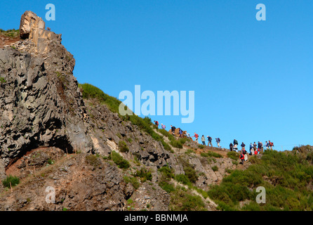 Géographie / voyage, Portugal, Madère, Pico do Arieiro : les touristes en randonnée à pied (Bode) Additional-Rights Clearance-Info,--Not-Available Banque D'Images