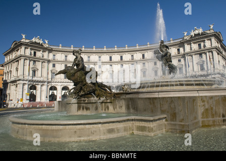 Géographie / voyage, Italie, Rome, Piazza della Repubblica (Piazza Esedra), Fontaine des Naïades, construit en 1912 Mario Rutelli, Additional-Rights Clearance-Info-Not-Available- Banque D'Images